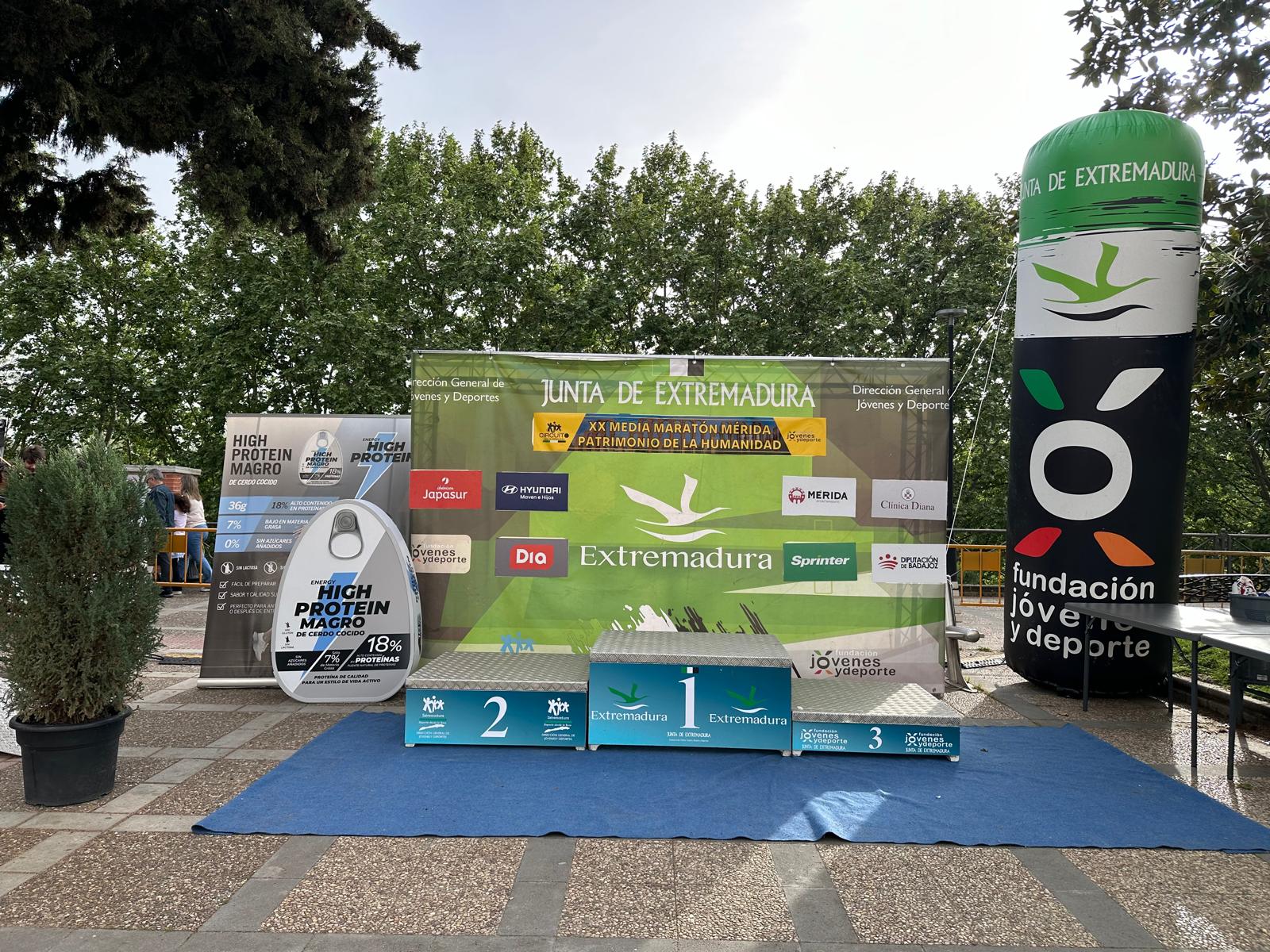 Colaboradores en la XX Media Maratón de Mérida y Campeonato de España de Media Maratón Absoluto y Máster - imagen destacada 1