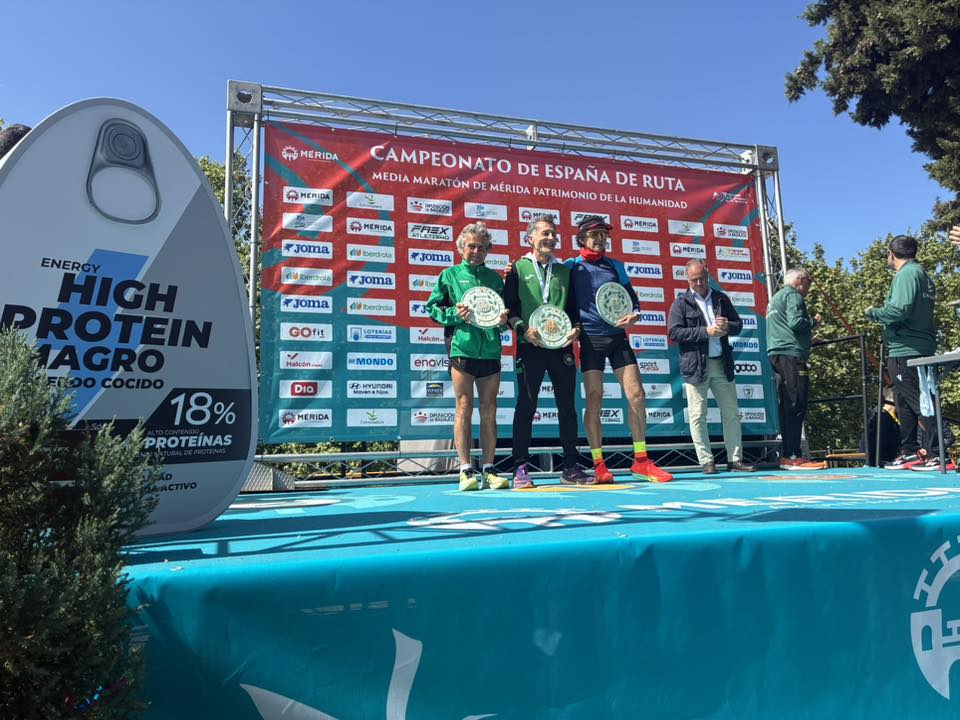 Colaboradores en la XX Media Maratón de Mérida y Campeonato de España de Media Maratón Absoluto y Máster - miniatura 2